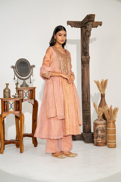 MANORAMA 02