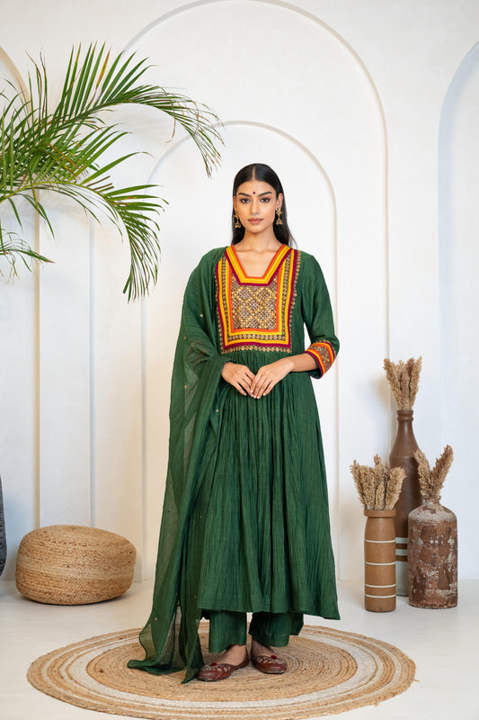 MANORAMA 08