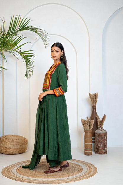 MANORAMA 08