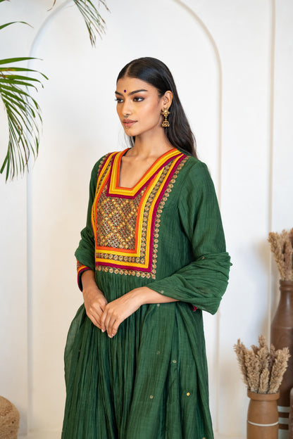 MANORAMA 08